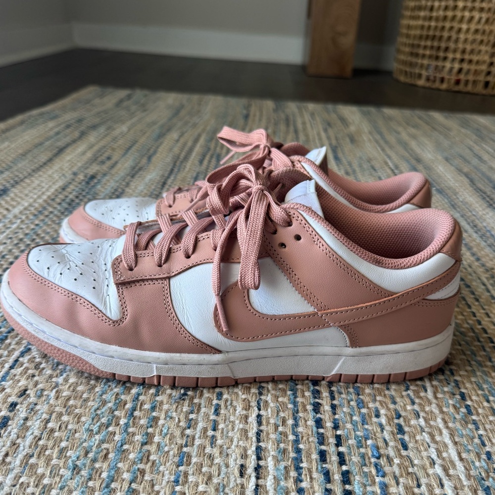 Nike Dunk Lows Rose/White